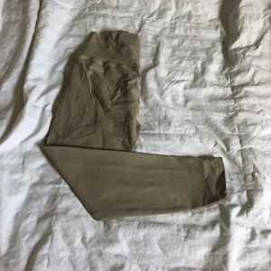 Paragon Augusta legging sz small